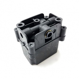 Блок клапанов пневмоподвески AirBagit для BMW X5 (F15;F85)